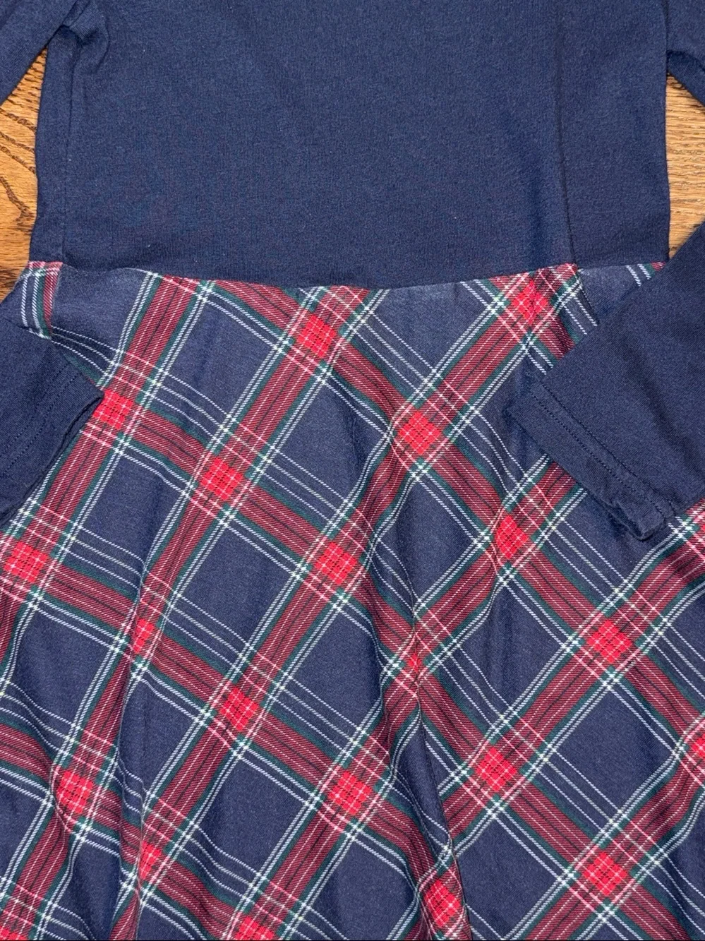 Girls 4/5 bundle of four Christmas pieces - skirt, sweatshirt, dress.